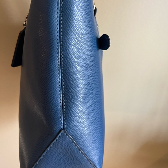 EUC Large Leather Coach Shoulder Bag - Picture 4 of 16